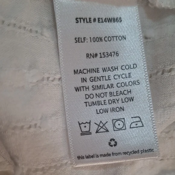 Evereve Beautiful White Women's Top Sz M - Picture 11 of 12